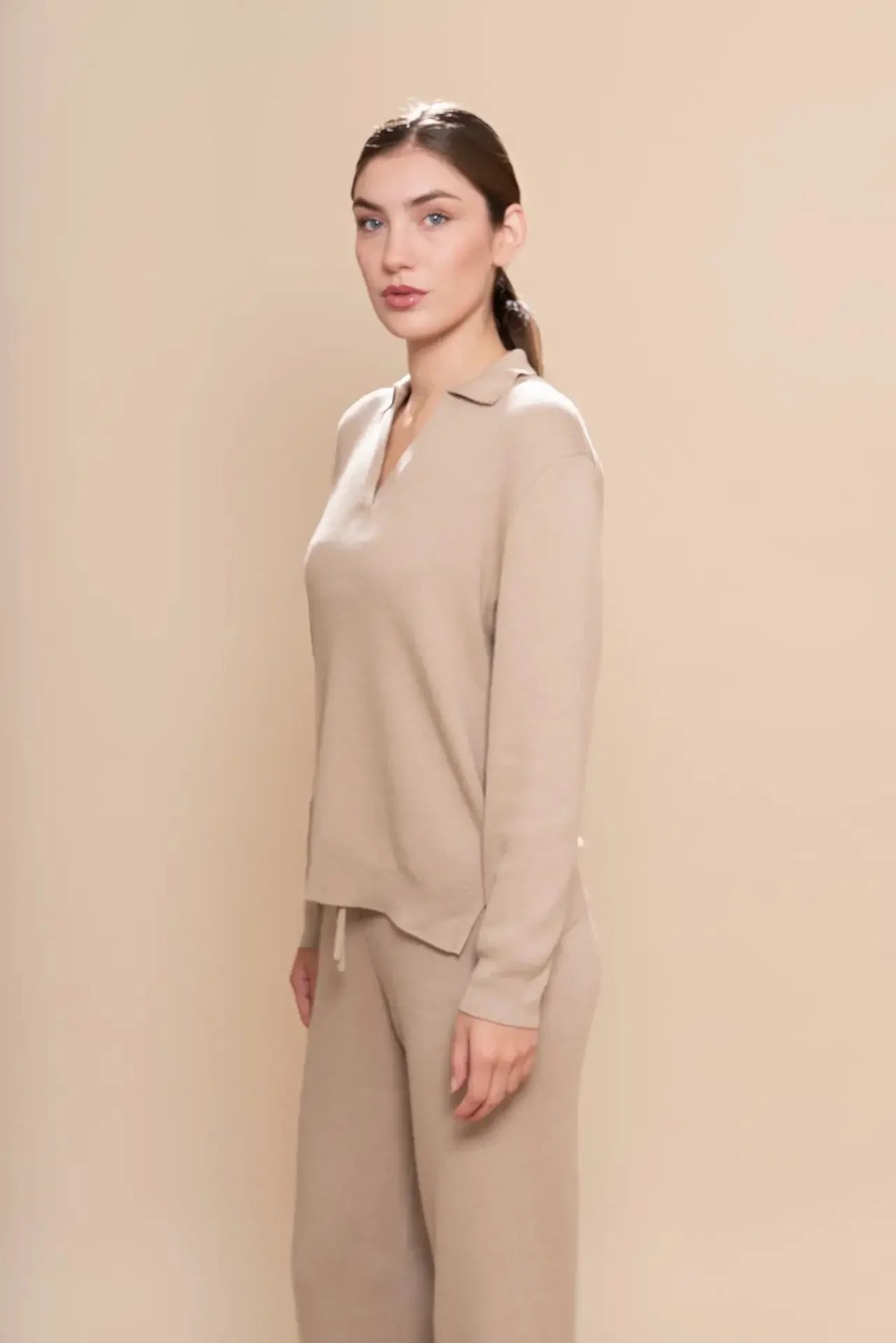 Damentrakset aus Rippenstrick für Freizeit und Entspannung