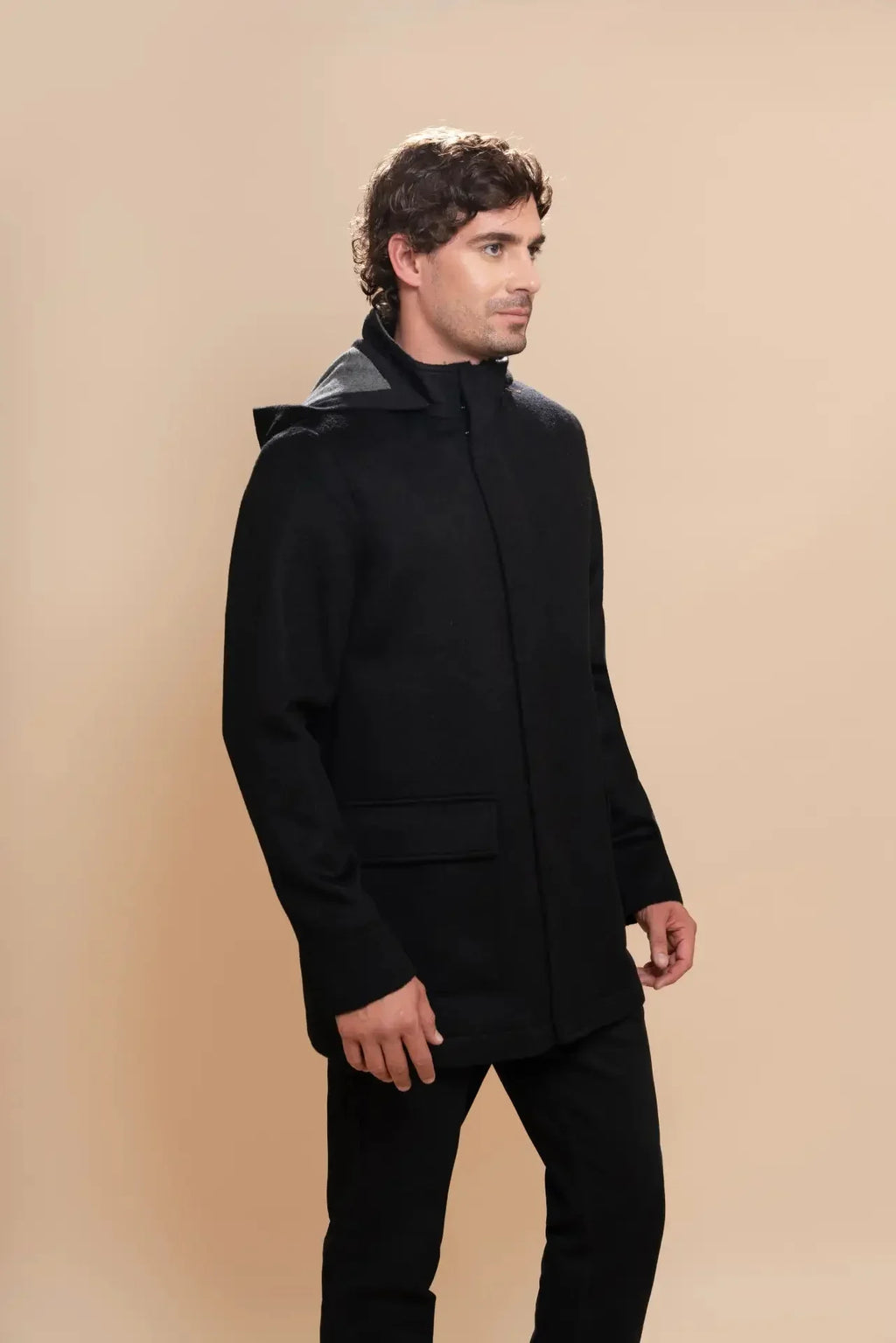 Herrenjacke mit Kapuze